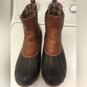 Womens size 11 boots
